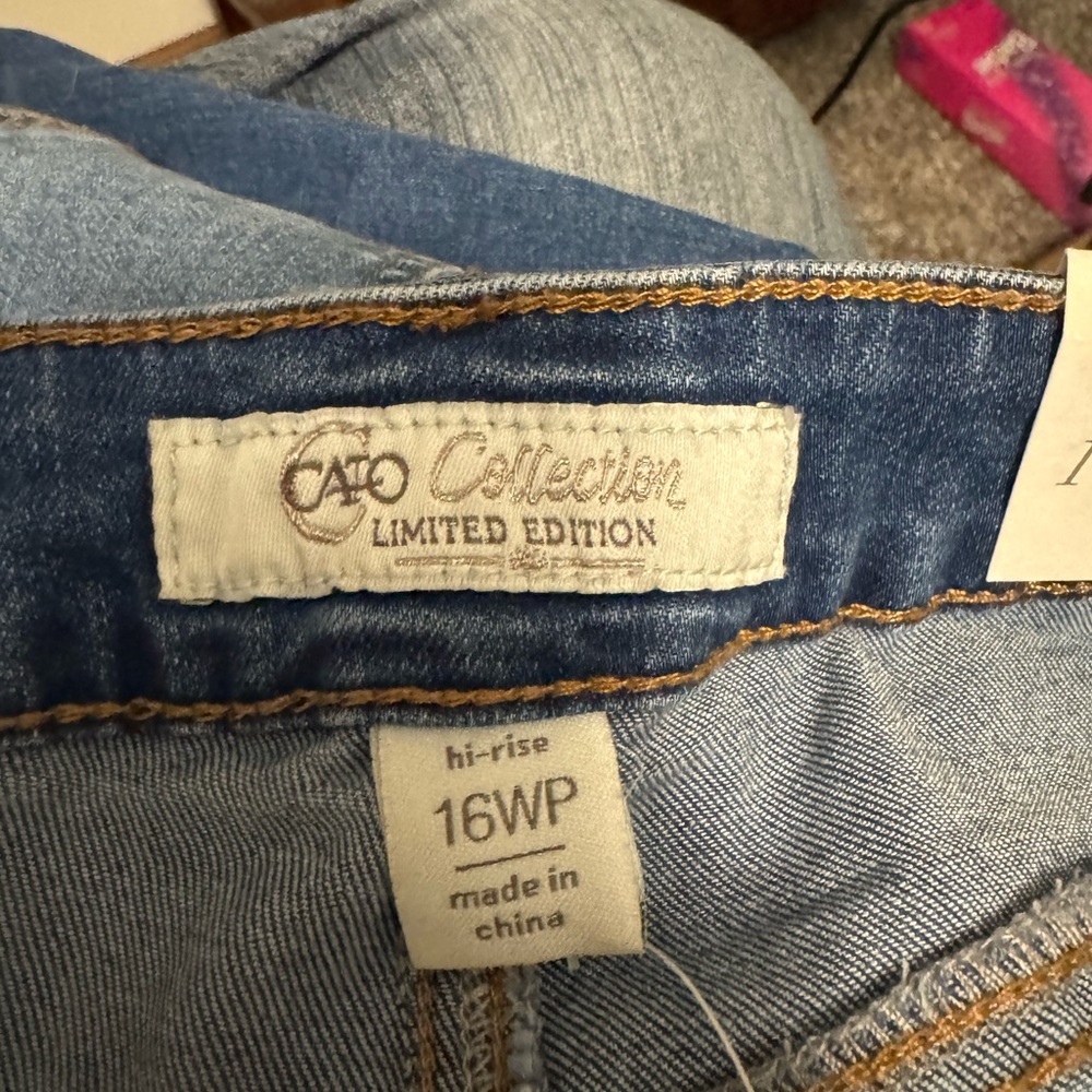 NWT Cato limited edition ion collection hi-rise 16 W petite crop stretchy jeans - Picture 7 of 7